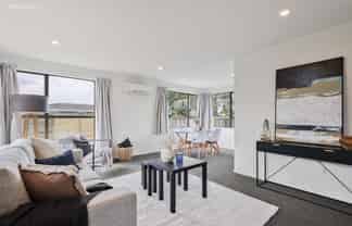 11 Channel Place, Aranui