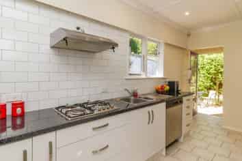 2 Curtis Street, Northland