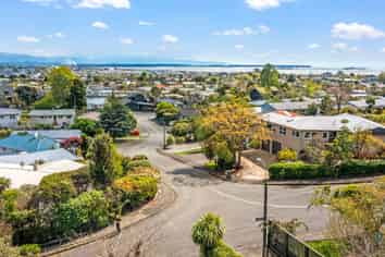 1 Greenwood Place, Richmond