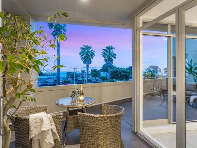 7/2 Queens Parade, Devonport