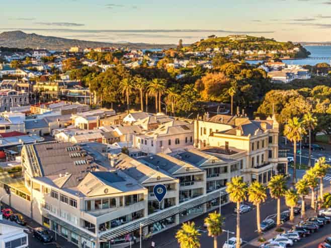 7/2 Queens Parade, Devonport