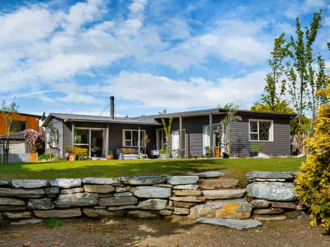 44 Hunter Crescent, Wanaka