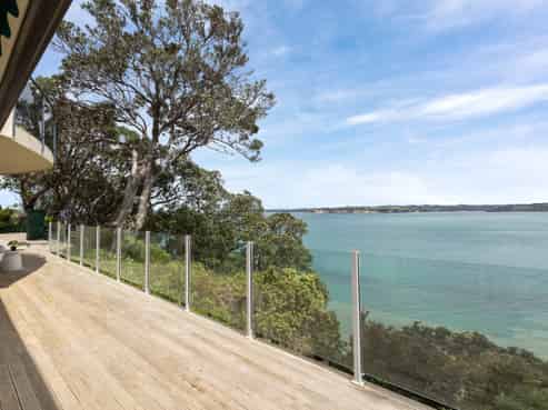 787 Whangaparaoa Road, Manly