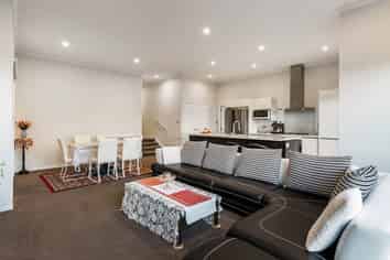 65 Barcliff Terrace, Gulf Harbour