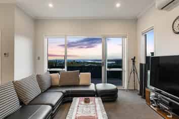 65 Barcliff Terrace, Gulf Harbour