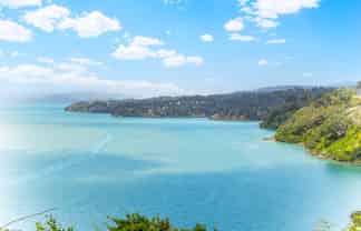 16 Cliff View Drive, Green Bay