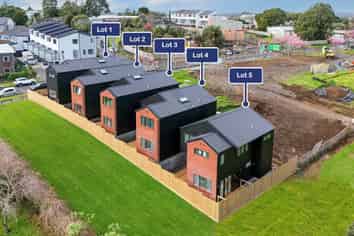 Lot 3/13 Torino Street, Point England