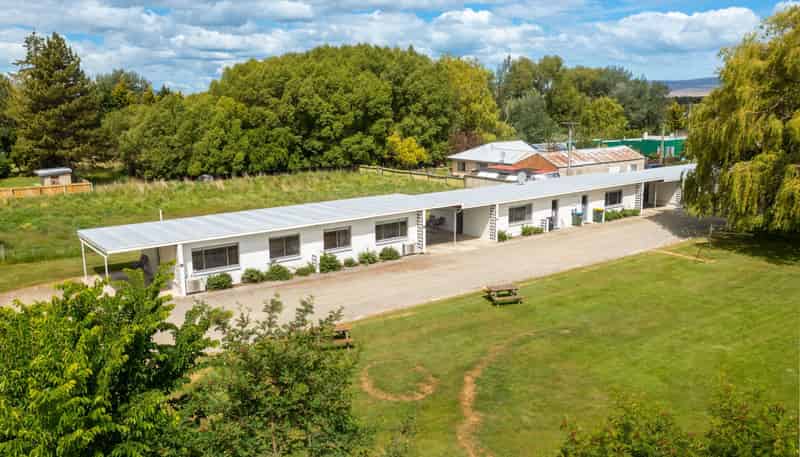 1 and 1A Davis Avenue, Ranfurly