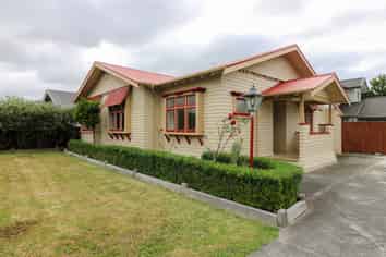 10 Rongopai Street, Roslyn