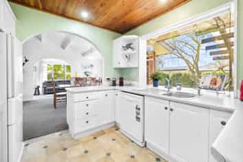 49 Trevors Road, Hampstead