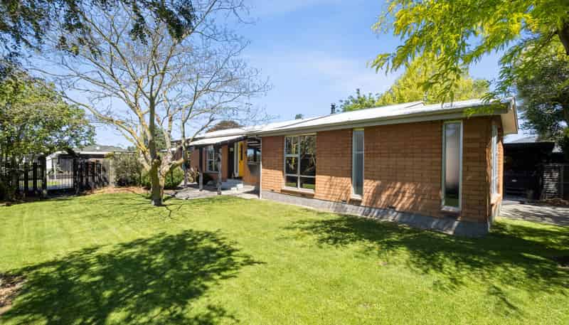 49 Trevors Road, Hampstead