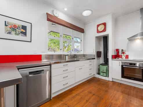 48 Paraekaretu Street, Hunterville