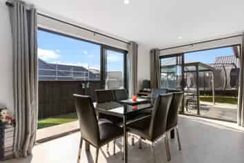 4 Winstone House Road, Paerata