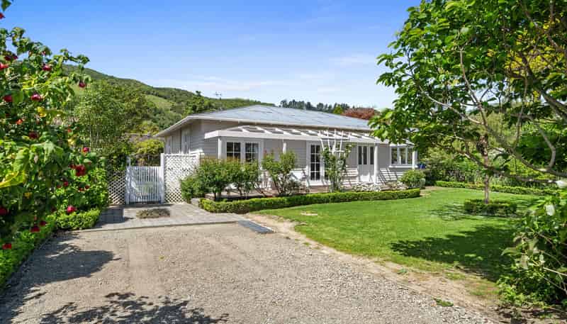 13 Tasman Street, The Wood