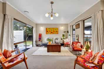 19 Wesley Avenue, Frankleigh Park