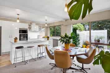 19 Wesley Avenue, Frankleigh Park