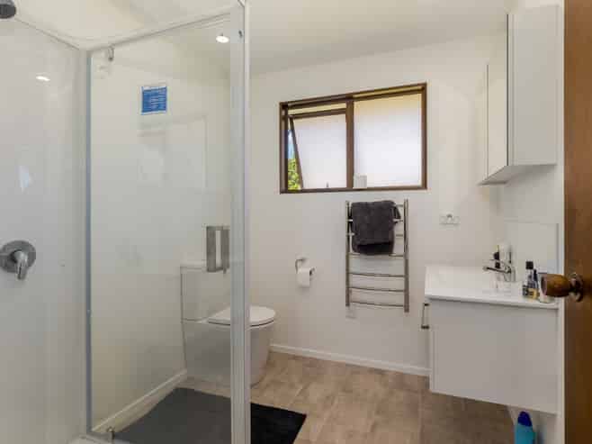 24 Mountain View Road, Witherlea