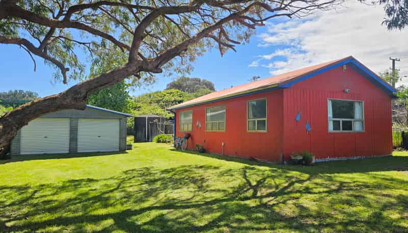 39 Muaupoko Street, Hokio Beach