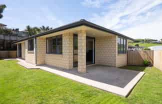 67 Falcon Drive, Welcome Bay