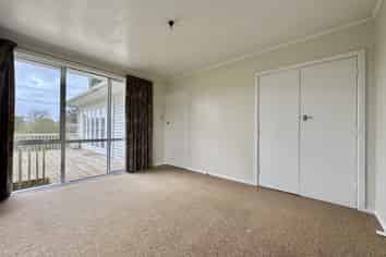 1 Woodford Ave, Henderson