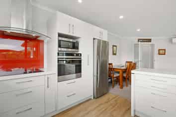 64 Queens Drive, Saint Kilda