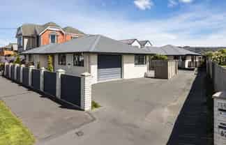 64 Queens Drive, Saint Kilda