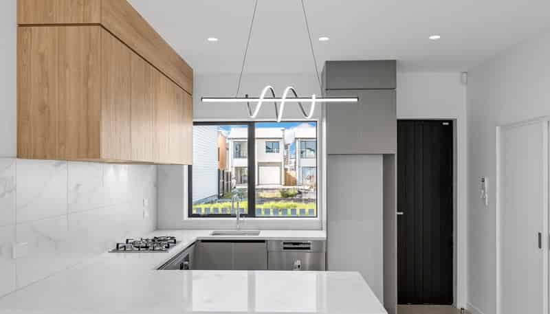 16 Tukauri Place, Papakura