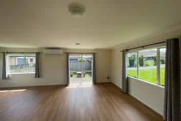 53 Robin Brooke Drive, Flat Bush