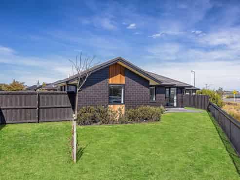 3b Shillingford Boulevard, Rolleston