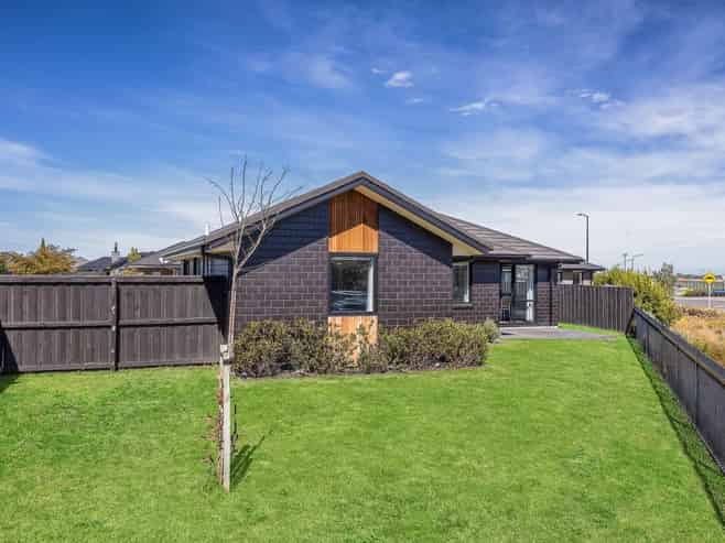 3b Shillingford Boulevard, Rolleston