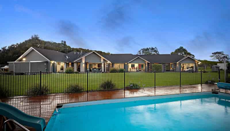 1115 Glenbrook Road, Glenbrook