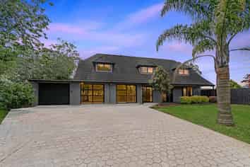 2 Riksha Place, Conifer Grove