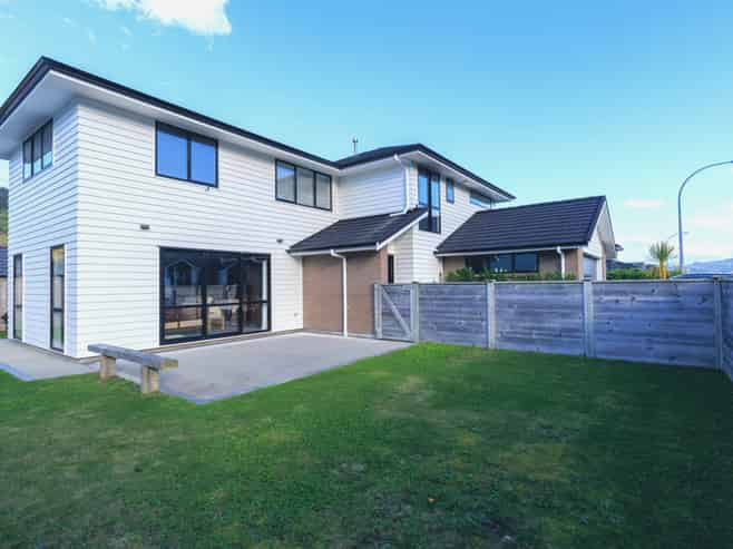 126 Melksham Drive, Churton Park