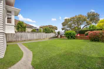 7 Warborough Avenue, Epsom