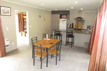 52 Evergreen Crescent, Upper Hutt