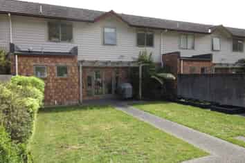 52 Evergreen Crescent, Upper Hutt