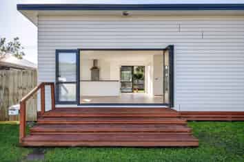 18 Tuamotu Park, Wainui