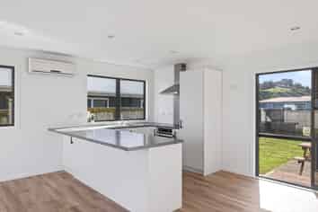 18 Tuamotu Park, Wainui