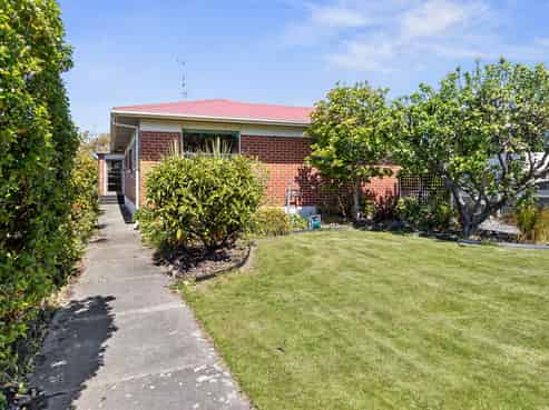 66 Kent Street, Marchwiel