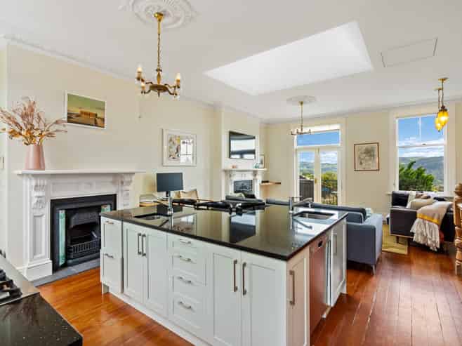 32 Erin Street, Roslyn