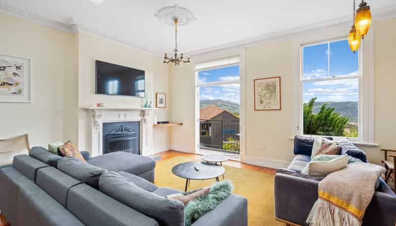 32 Erin Street, Roslyn