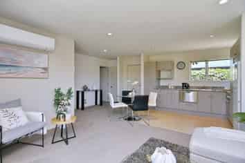 1/16 Third Street, Belfast