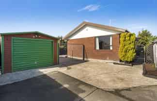 16A Glenbyre Place, Bromley