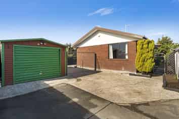 16A Glenbyre Place, Bromley