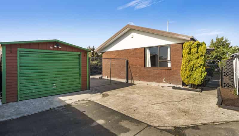 16A Glenbyre Place, Bromley