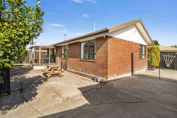 16A Glenbyre Place, Bromley