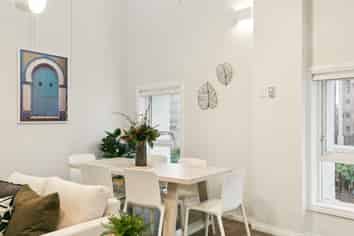 3.10/1 Queens Wharf, Wellington Central