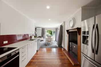 6 Carey  Street, Kihikihi