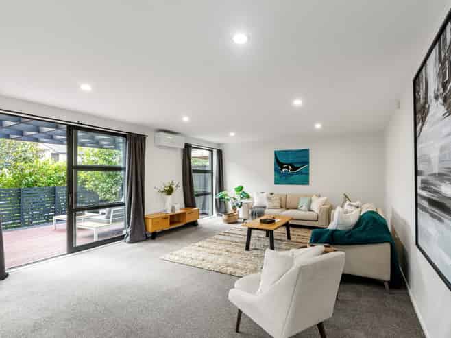 14 Windfola Parkway, Takanini