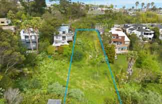 657 East Coast Road, Browns Bay